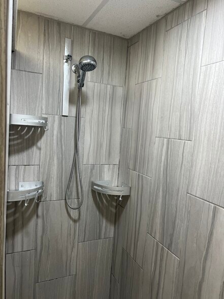 tile shower - 15848 Lake Iola Rd
