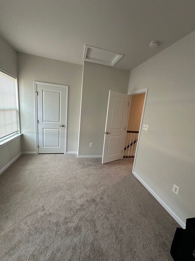 Building Photo - 1107 Rampart Dr