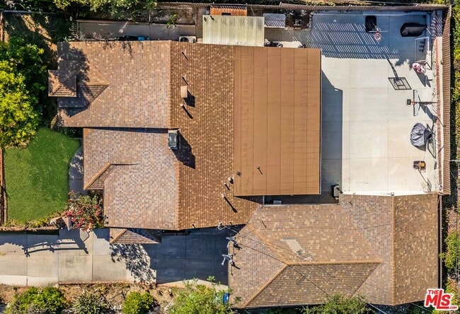 Building Photo - 3317 Brookhill St
