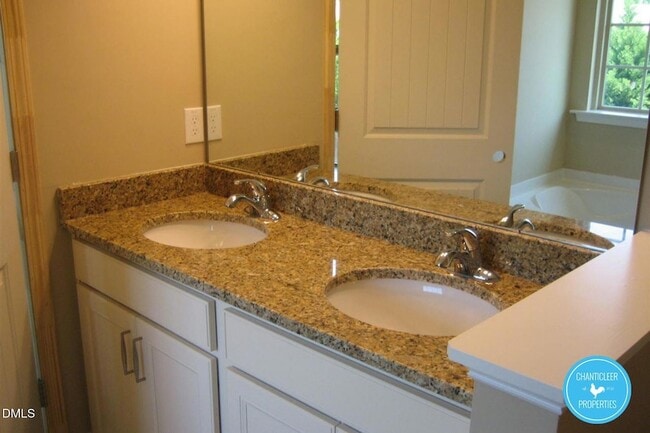 Building Photo - 2332 Cedar Rock Dr