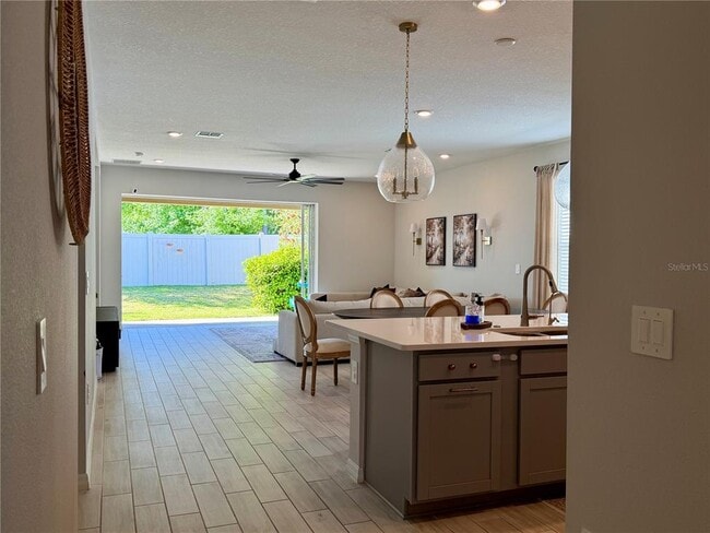 Building Photo - 2679 Ridgetop Ln