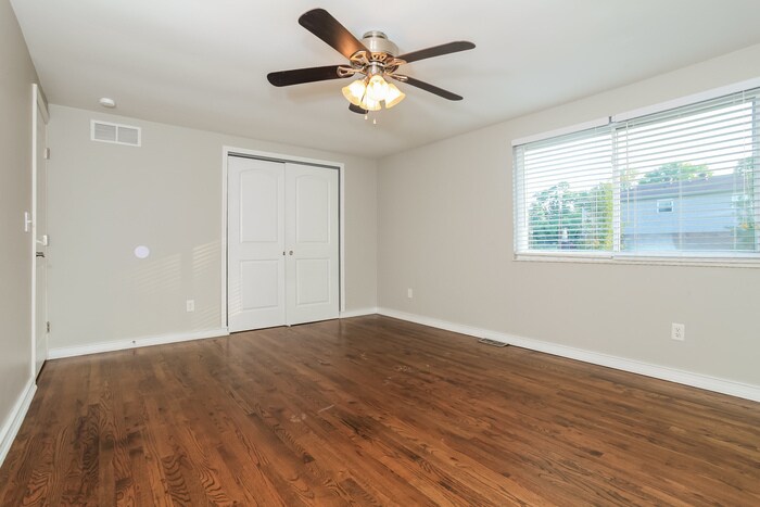 Building Photo - 3480 Meadowlark Dr