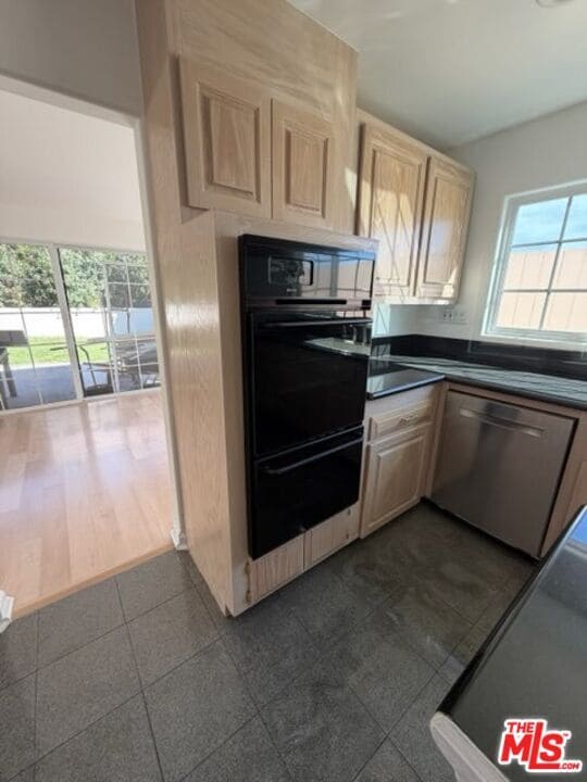 Building Photo - 3900 Castlerock Rd