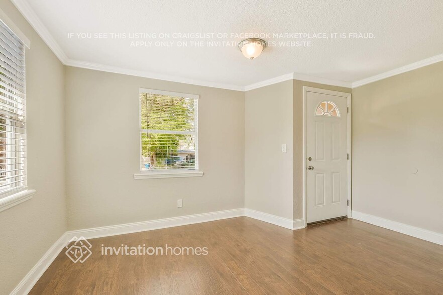 Building Photo - 6810 Gaillardia Rd S