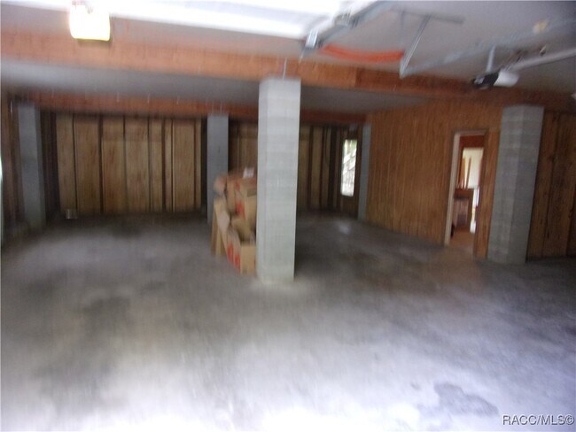 Building Photo - 905 N Palm Springs Terrace