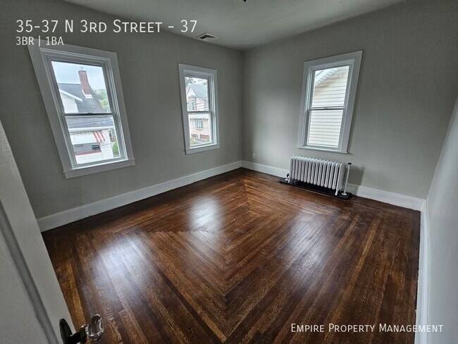 Building Photo - 35-37 N 3rd Street-37