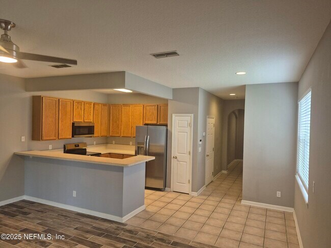 Building Photo - 5851 Parkstone Crossing Dr