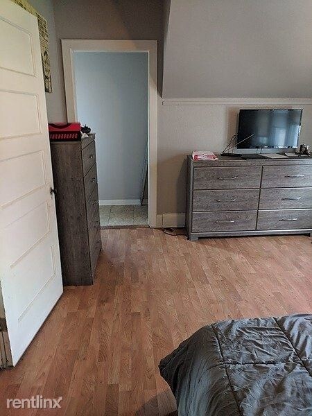 Building Photo - 2987 S Chase Ave