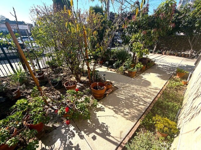 Building Photo - 1503 W Adams Blvd