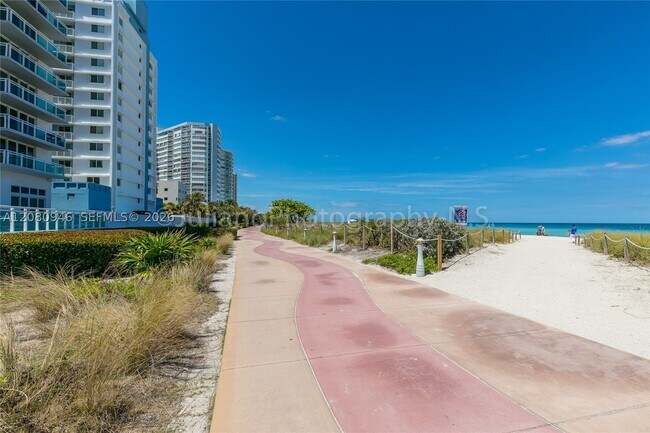 Building Photo - 6917 Collins Ave
