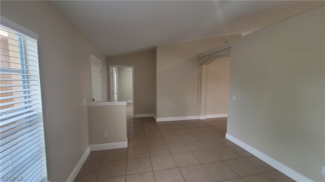 Building Photo - 1225 NW 26th Pl