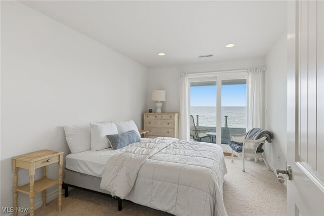 Building Photo - 28838 Lake Rd