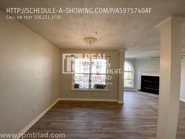 Building Photo - Available Soon -Updated 2BR/2BA Condo in M...
