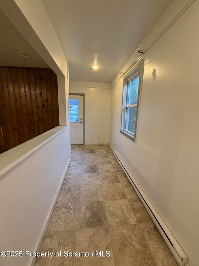 Building Photo - 457 Madison Ave