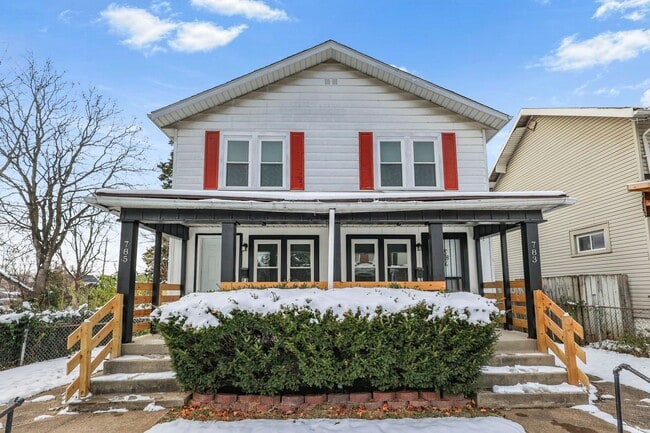 Building Photo - 783-785 S 18th St