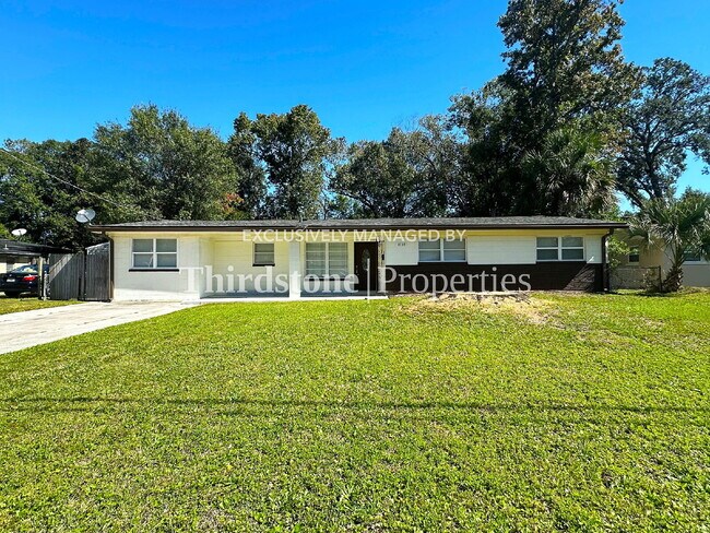 Building Photo - 8105 Santillo Dr