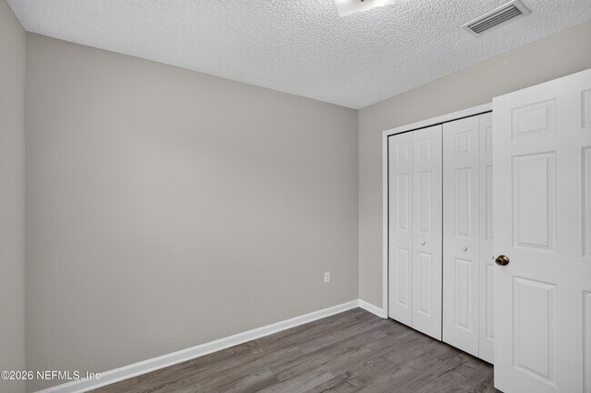 Building Photo - 8519 Blazing Star Ct