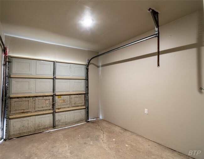 Building Photo - 3818 Blodgett St