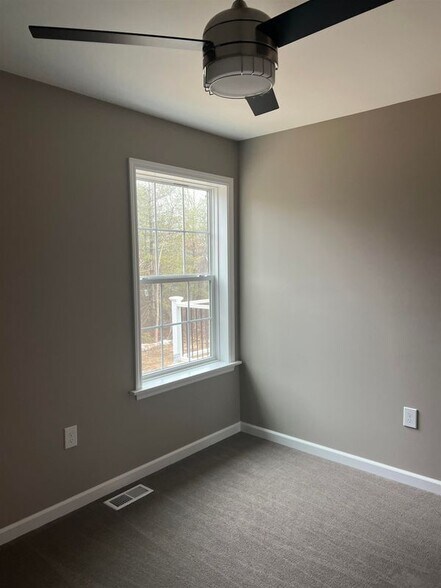 Building Photo - 1159 Sokokis Trail