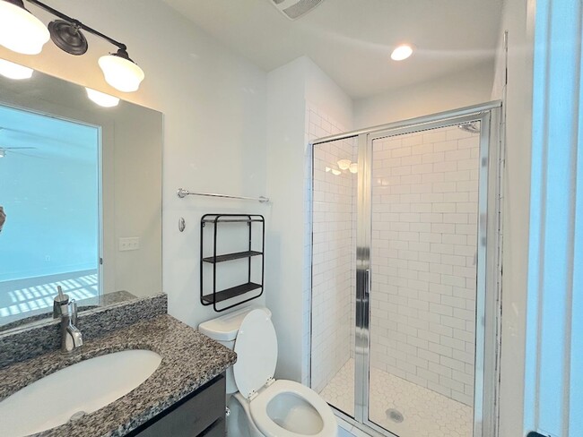 Building Photo - 2 BEDROOM | 2.5 BATH | BALCONY