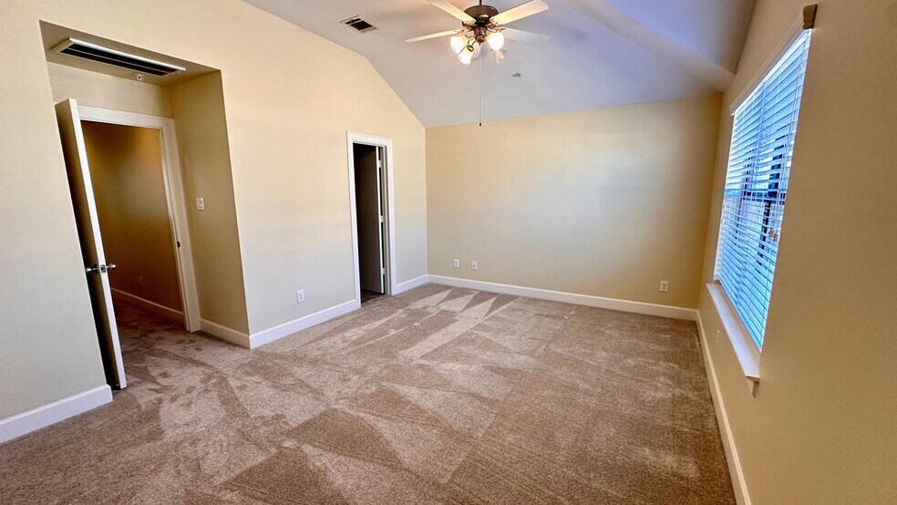 Building Photo - 2710 Hullsmith Dr