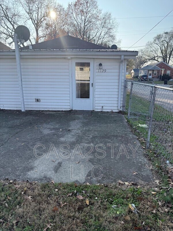 Building Photo - 1129 Lincoln Ave