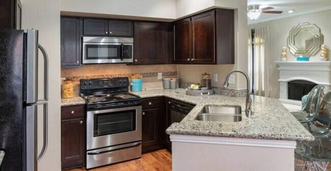 Building Photo - 1 bedroom in The Woodlands TX 77381