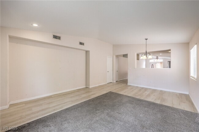 Building Photo - 8136 Shady Glen Ave