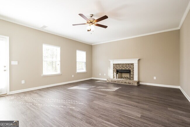 Building Photo - 646 Fieldcrest Dr