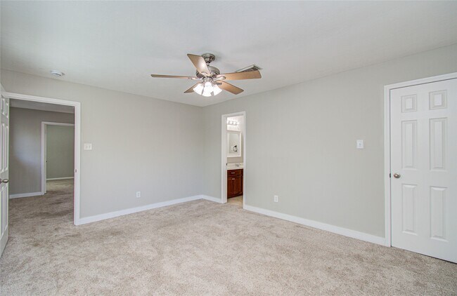 Building Photo - 6814 Summer Bridge Ln