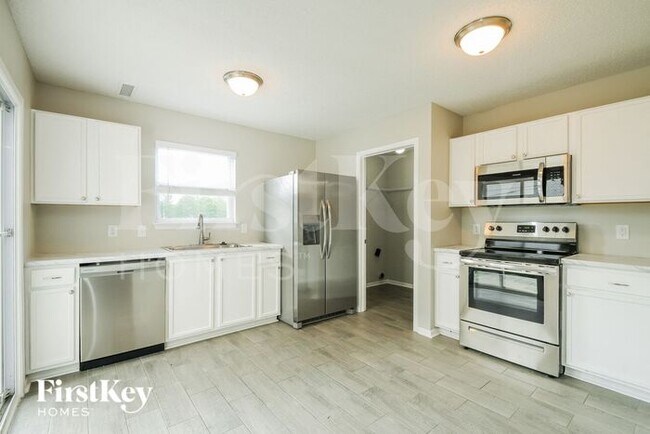 Building Photo - 14455 Black Farm Dr
