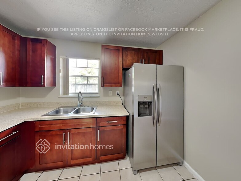 Building Photo - 14543 SW 127th Ct