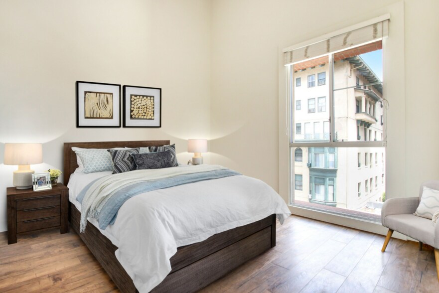 Interior Photo - The Palermo