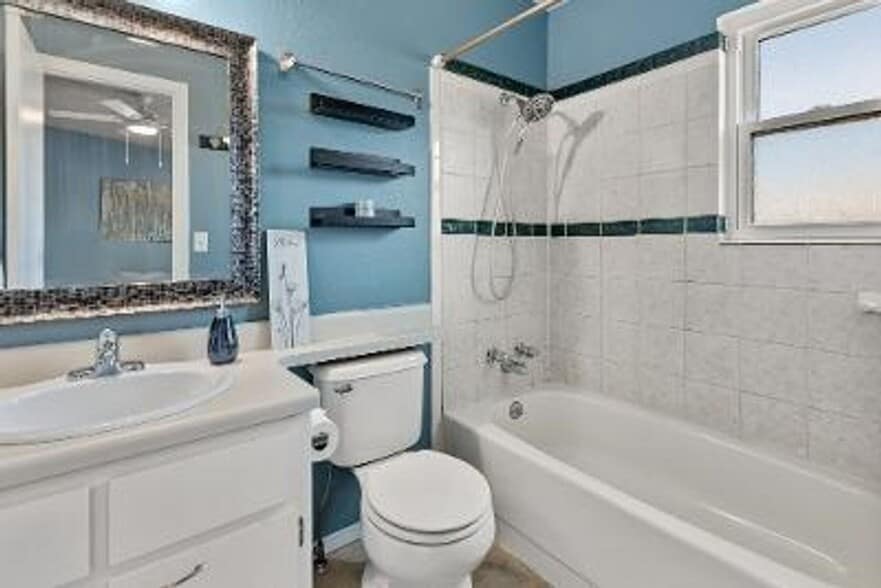 Building Photo - 5555 Denmark Ct