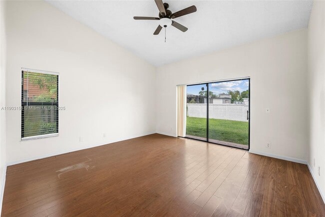 Building Photo - 9601 Dunhill Dr