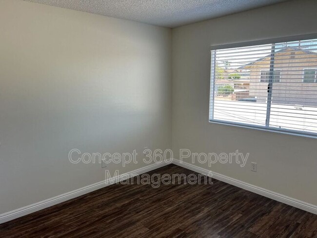 Building Photo - 4087 Farquhar Ave