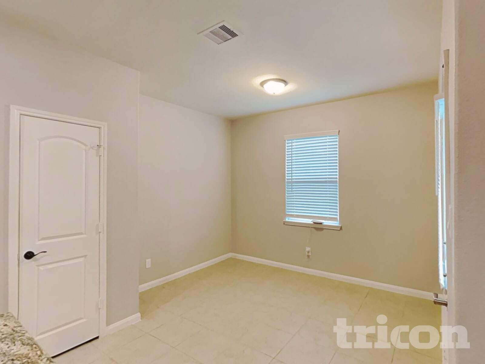 Building Photo - 8888 Oval Glass St