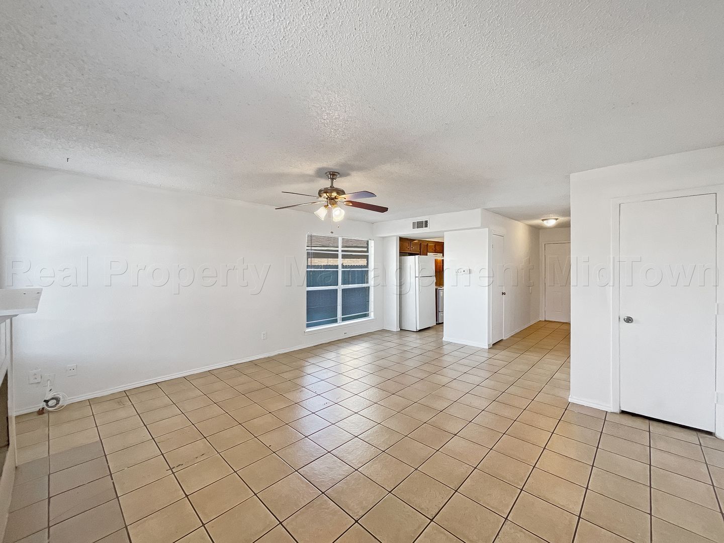 Building Photo - 2742 St George Pl