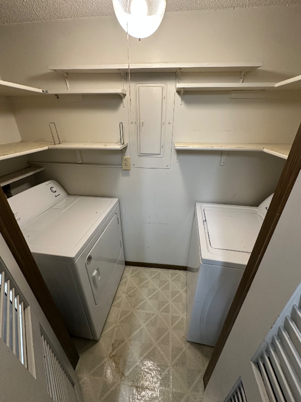 Building Photo - 9004 David Cir