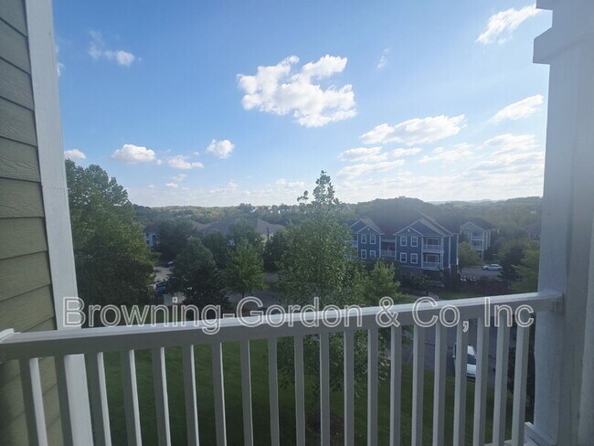 Building Photo - 8601 Peckham Ln