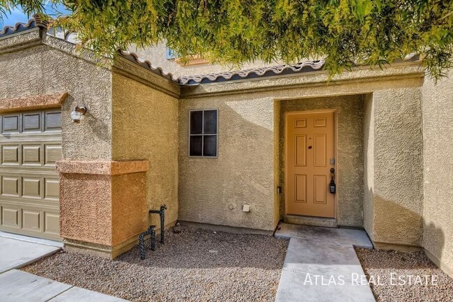 Building Photo - 5821 Alisa Roberts St