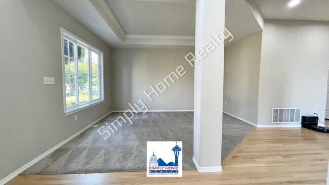 Building Photo - Step Inside this beautiful Home in Tacoma!