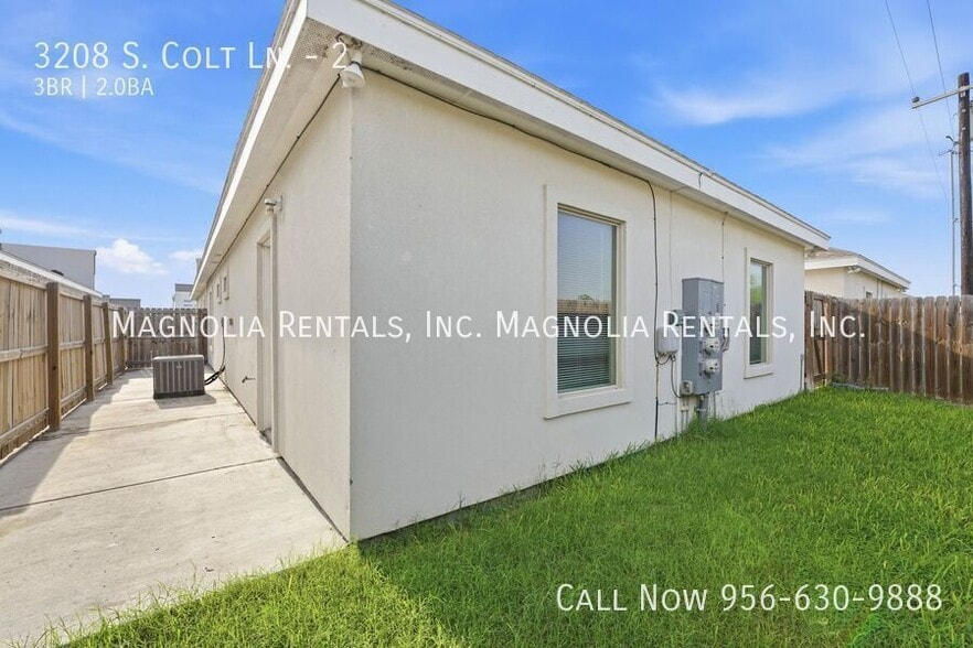 Building Photo - 3208 S Colt Ln