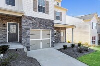 Building Photo - 207 Riley Cir