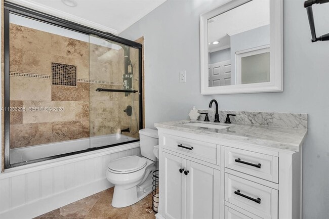 Building Photo - 2920 NE 8th Terrace