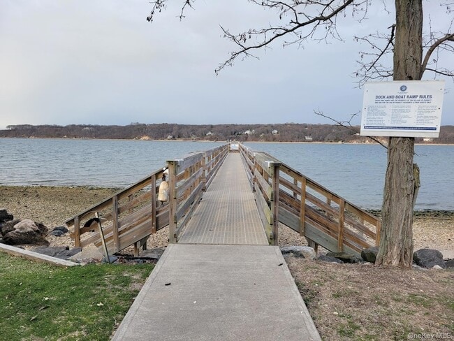 Building Photo - 9 Bayview Ct