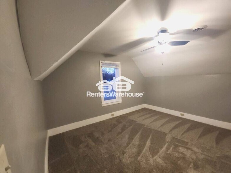 Building Photo - 1426 Douglas St