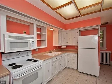 Lower Unit - Kitchen - 2055 Temple Ct