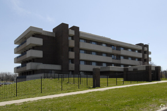 Primary Photo - Martin Luther King Village Apartments