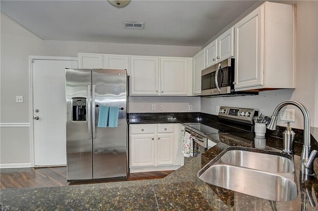 Building Photo - 2768 Mulberry Loop